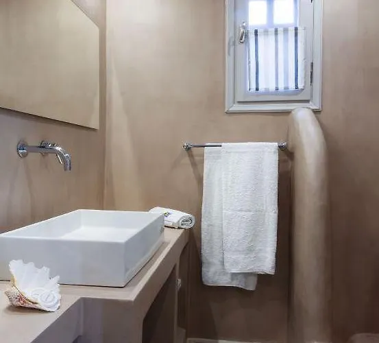 Byzantio Suites&wellness Agios Sostis (Tinos)