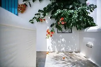 Byzantio Suites&wellness Agios Sostis (Tinos)